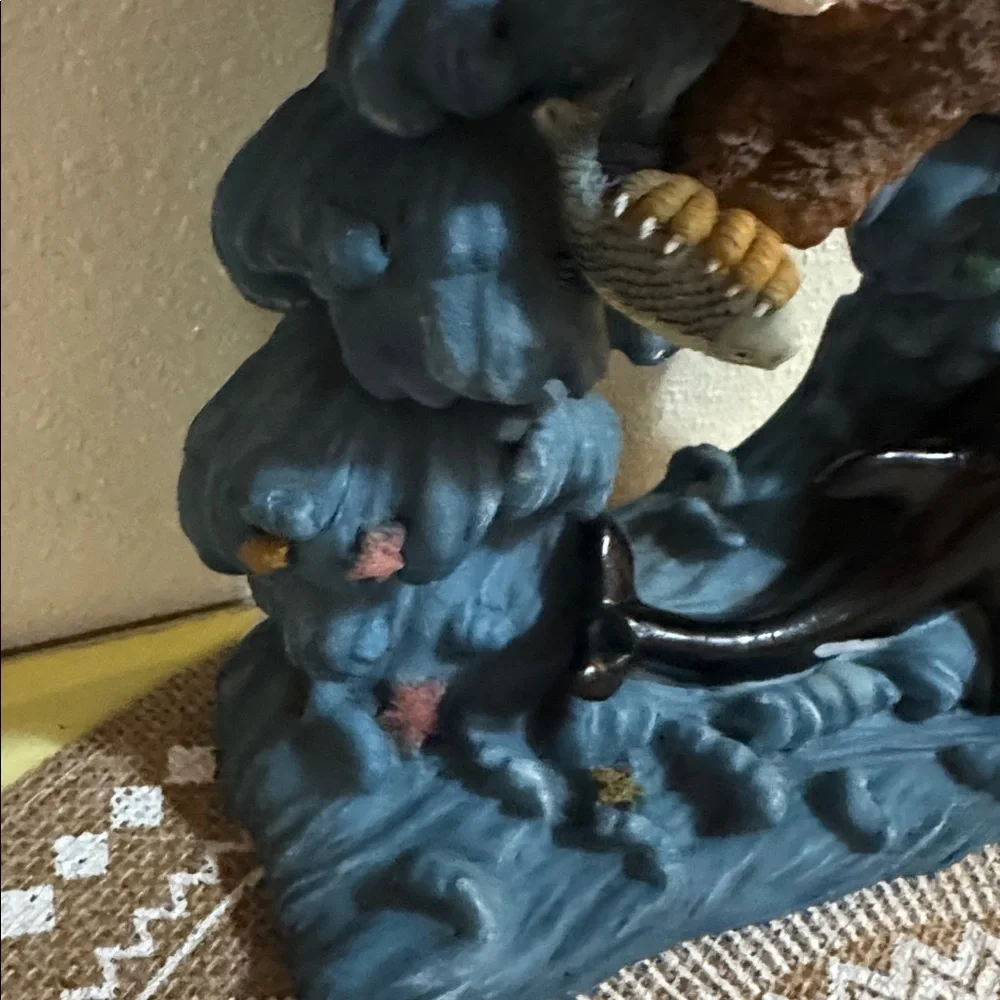Majestic Resin Eagle and Whale Desk or shelf Clock